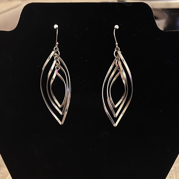 Vintage Jewelry - ATI 925 Mexico Sterling Silver Dangle Earrings. Statement Earrings Fashion.